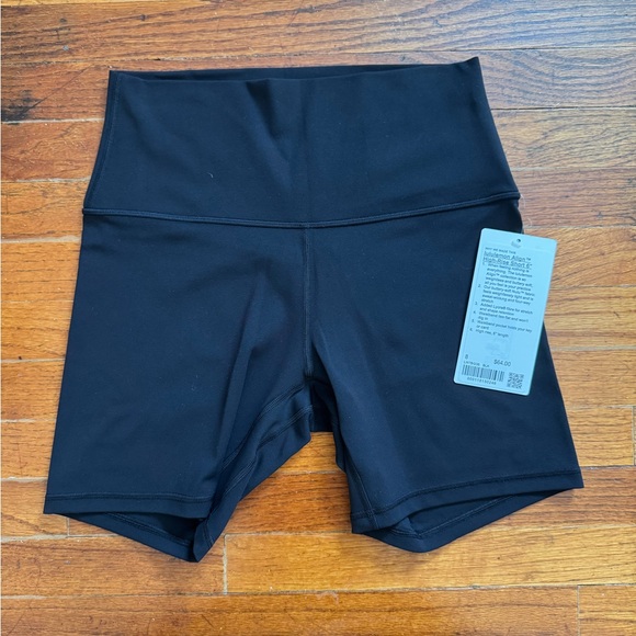 Lululemon Align High-Rise Shorts 6” Black Size 8
*NWT* - Picture 1 of 5